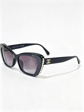 CHANEL Black Cat-Eye Sunglasses with Quilted Case